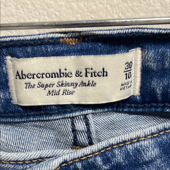 Abercrombie & Fitch Super Skinny Ankle Jeans 30 / 10 Mid Rise Medium Wash - Picture 2 of 12